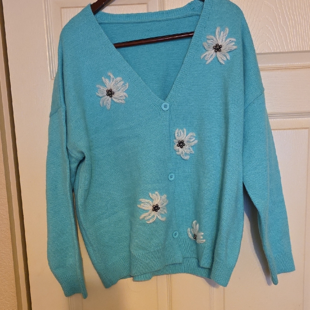 Green Floral Women's Sweater NEW